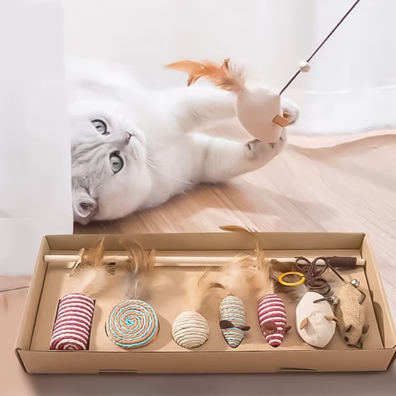 Lightweight Bite-Resistant Interactive Mouse Toy