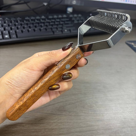 Wooden Handle Anti-static Pet Comb Wooden Handle Anti-static Pet Comb